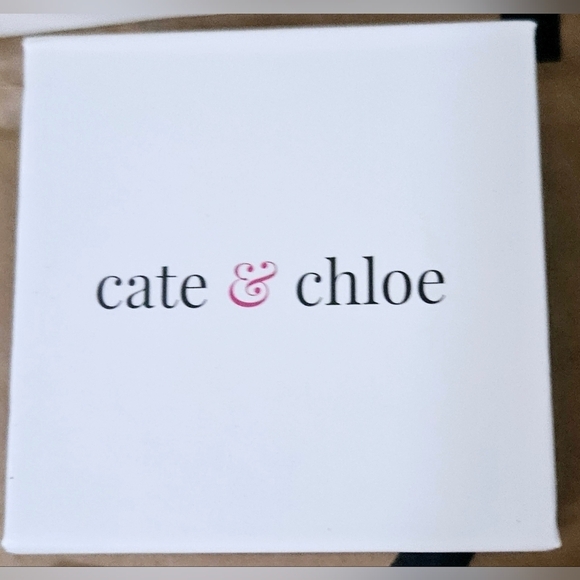 Reign 18k White Gold Necklace and Earrings Jewelry Set with Crystals - Picture 6 of 6